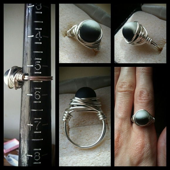 🌙🖤Moon Phase Ring - Picture 4 of 8